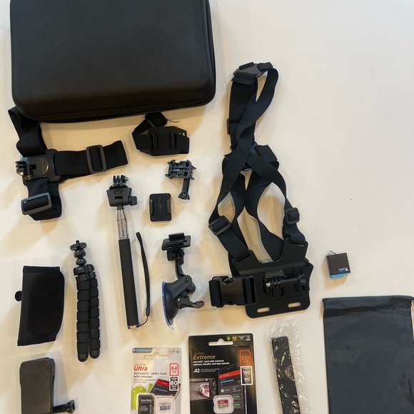 GoPro Hero8 with Accessories - Picture 6 of 6